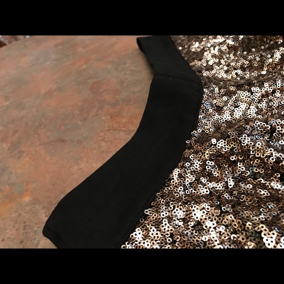 MINKPINK Frill Gold Sequin Skirt 💙 - Picture 3 of 6